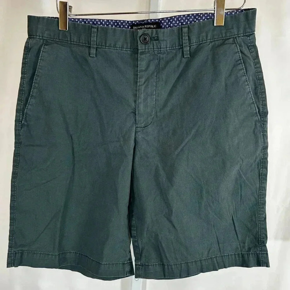 Banana Republic Aiden Short Size 32 Men’s Chino Flat Front - Picture 1 of 4